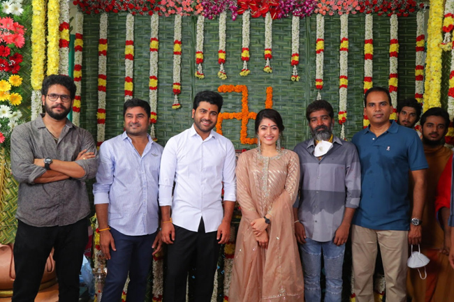 శర్వానంద్ `ఆడాళ్లు మీకు జోహార్లు` మొదలైంది