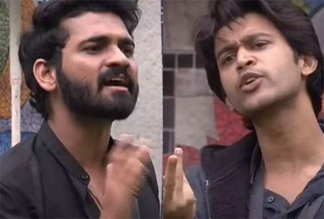 బిబి4 : అభిజిత్.. అఖిల్ మేక పులి ఆట