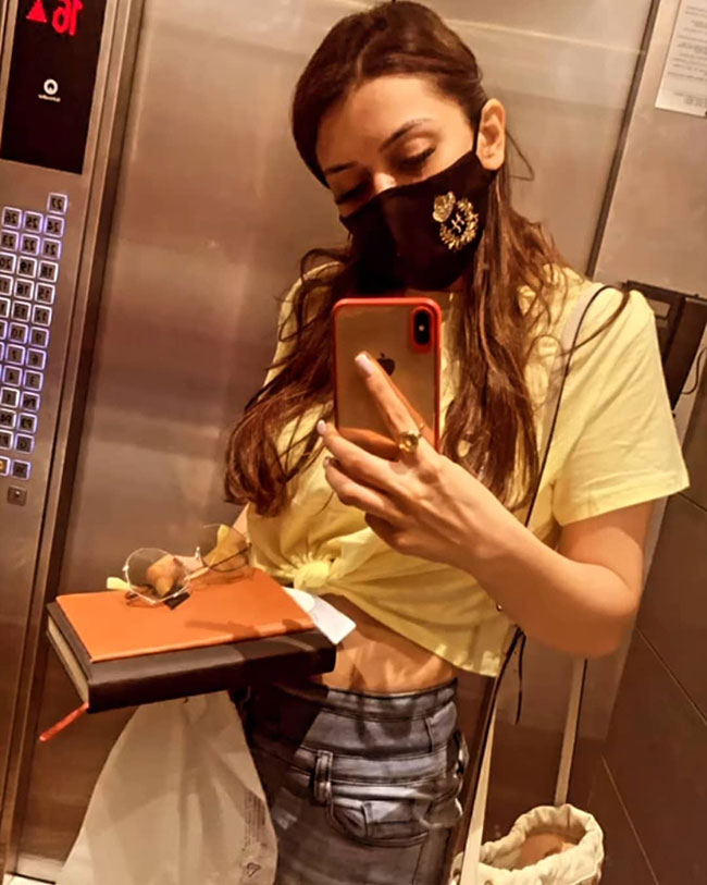 ఈమె ఎవరో గుర్తు పట్టగలరా?