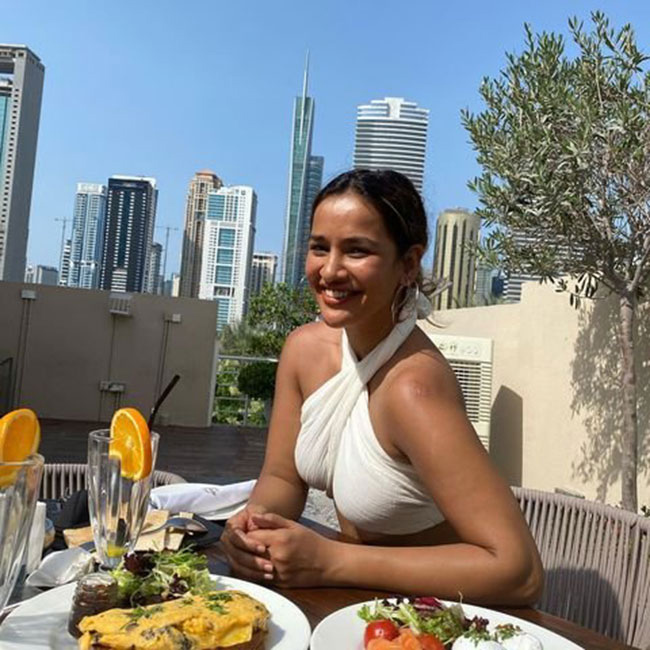 టాలీవుడ్ ఎంట్రీ కోసమే ఇలా కవ్విస్తోందట