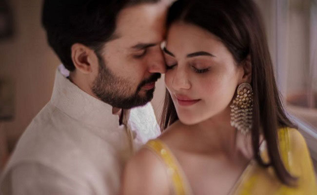 సినిమాటిగ్గా ఉన్నా రొమాంటిక్ గా..!