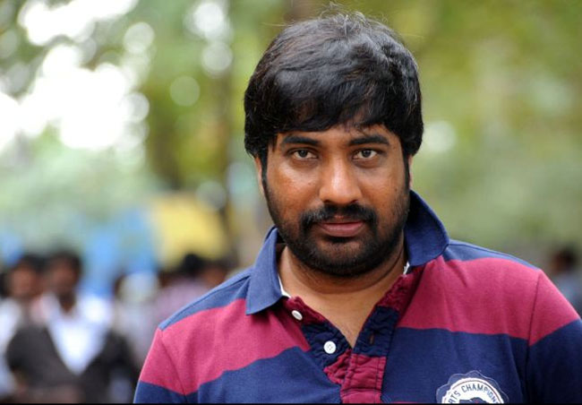 ఎన్టీఆర్ పైనే రాజకీయాలా..? ఖబడ్ధార్ అంటూ వార్నింగ్!