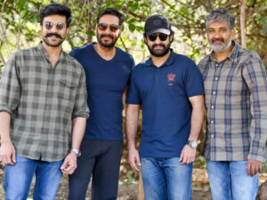 RRR: జక్కన్న అలాంటి ఆలోచన చేస్తున్నాడా..?