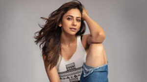 Rakul Preet Singh Turns Co-Pilot For Amitabh & Ajay Devgn