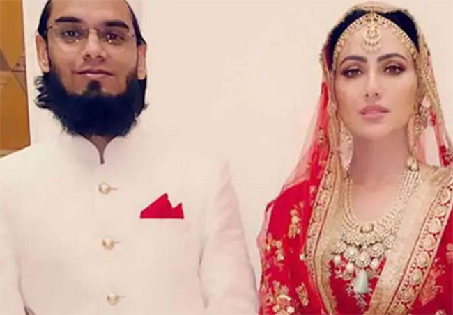 షాదీ చేసుకున్నా.. సినిమాల కోసం ఇక ప్రయత్నించొద్దన్న స్టార్ హీరోయిన్