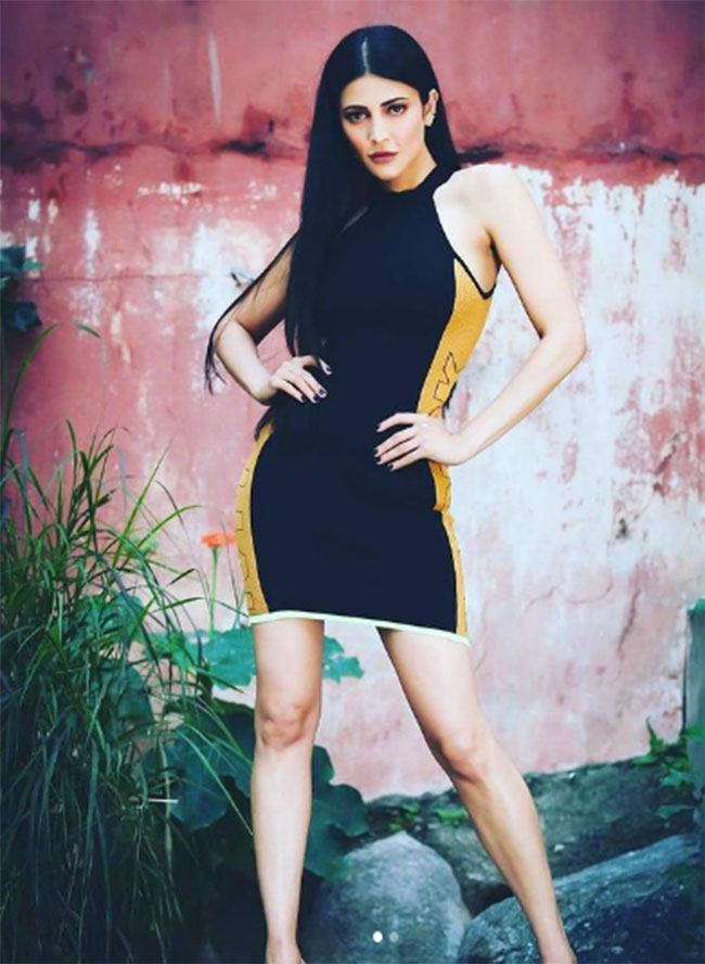 విస్కీ కిక్కు శ్రుతి లుక్కులోనే ఉంది మరి!