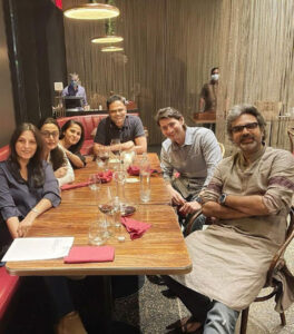 Mahesh And His Wife Enjoys Dinner With Vamshi Paidipally