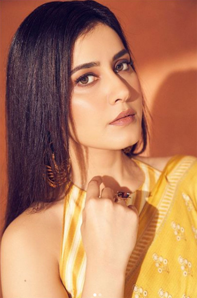 Raashi Running Out Of Opportunities In Telugu!