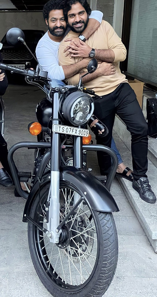 వైరల్ అవుతున్న ఎన్టీఆర్ స్పెషల్ పిక్!!