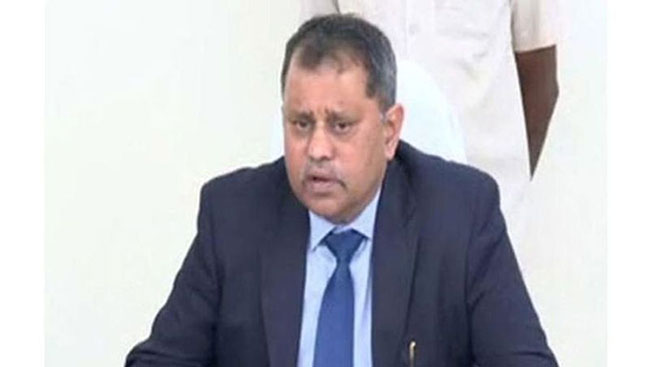 గవర్నర్ తో నిమ్మగడ్డ.. మరో అనూహ్య నిర్ణయం