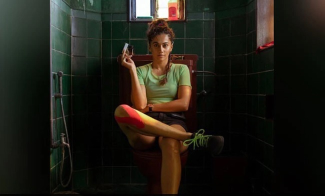 Tapsee Poses Whilst Sitting On The Toilet Seat!