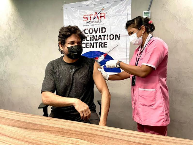 Nagarjuna Gets His Corona Vaccine Shot! Nagarjuna Gets His Corona Vaccine Shot!