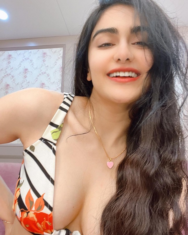 హార్ట్ ఎటాక్ తెప్పిస్తున్న ముద్దుగుమ్మ రేర్ పీస్