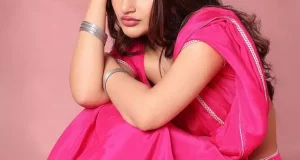 పింక్ చీర కట్టులో విజ్జీ పాప అదుర్స్‌