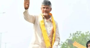 వలంటీర్ల‌కు చంద్ర‌బాబు బంపరాఫర్ రూ.10 వేలు..